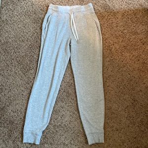 Lululemon High-Wasted Gray Ready to Rulu Jogger Sweatpants- Size 4